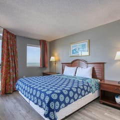 RT-0906 Ocean Front Condo | Pool | Hot Tub | Lazy River